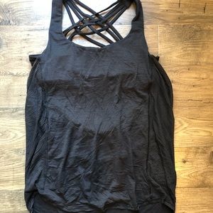 Lululemon top with built in bra size 10